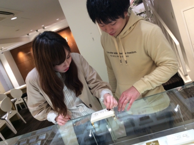 garden姫路で婚約指輪をご成約頂きました。