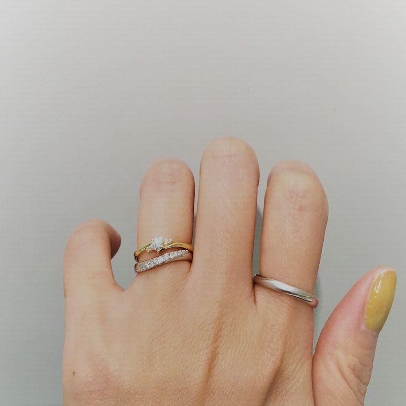 KATATi婚約指輪とリエゾンの結婚指輪