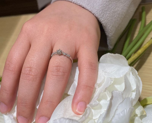 LAPAGEの婚約指輪