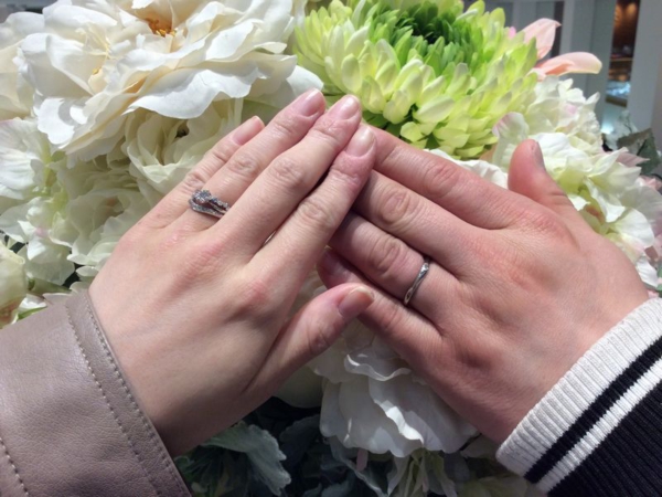 兵庫県たつの市「SomethingBlue」の結婚指輪をご成約頂きました