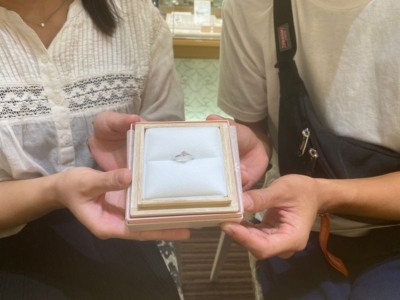 姫路市　「Little Garden」の婚約指輪をご成約頂きました