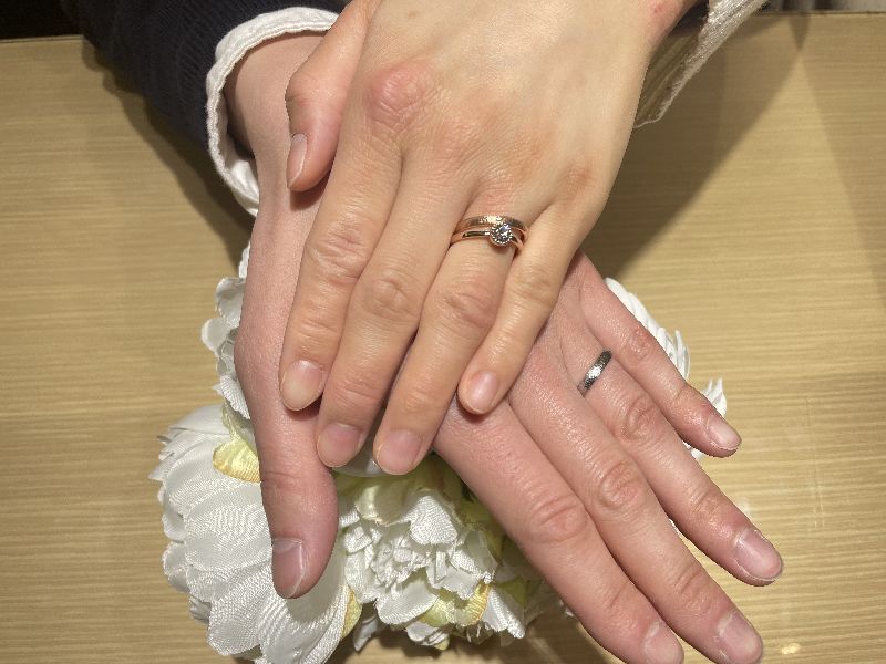 姫路市「AMOURAMURET」の婚約指輪と「FISCHER」の結婚指輪をご成約頂きました