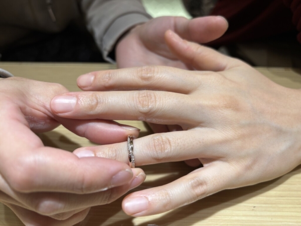 兵庫県揖保郡太子町からご来店「カタム」のマリッジリングをご成約頂きました