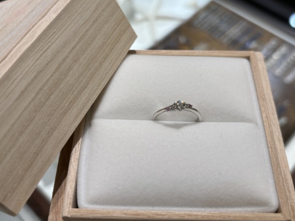 兵庫県赤穂市・神戸市からご来店「マリアージュエント」のエンゲージリングをご成約頂きました