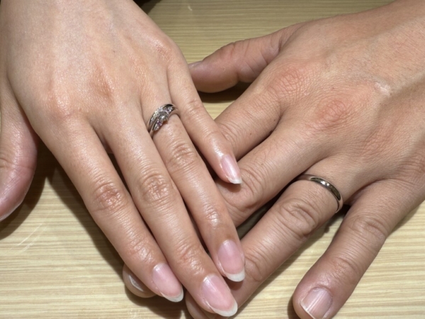 神戸市からご来店「Mariage ent」の婚約指輪「Pilot Bridal」の結婚指輪をご成約