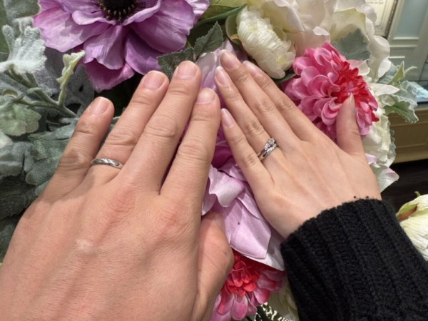 神戸市からご来店「Mariage ent」の婚約指輪「Pilot Bridal」の結婚指輪をご成約