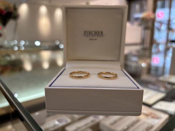 姫路市からご来店「FISCHER」のマリッジリングをご成約頂きました