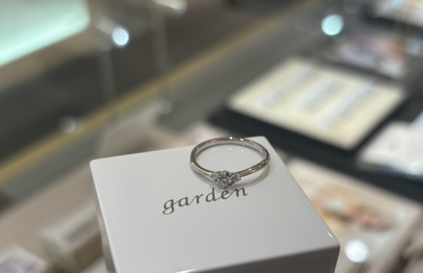 姫路市からご来店「gardenオリジナル」の婚約指輪をご成約頂きました