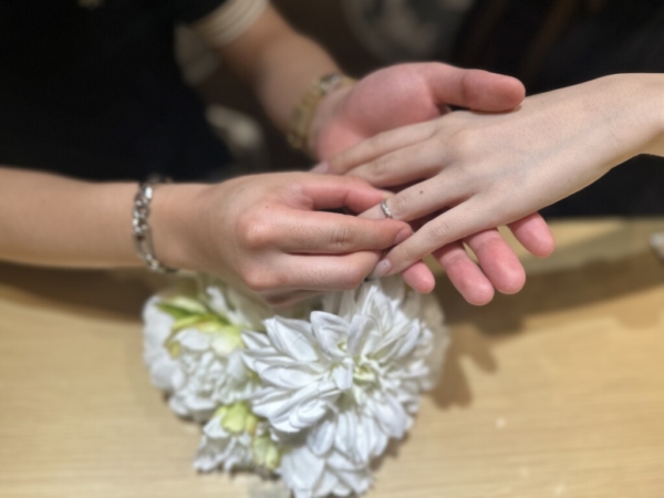 姫路市よりご来店「LIAISON・リエゾン」の結婚指輪をご成約頂きました