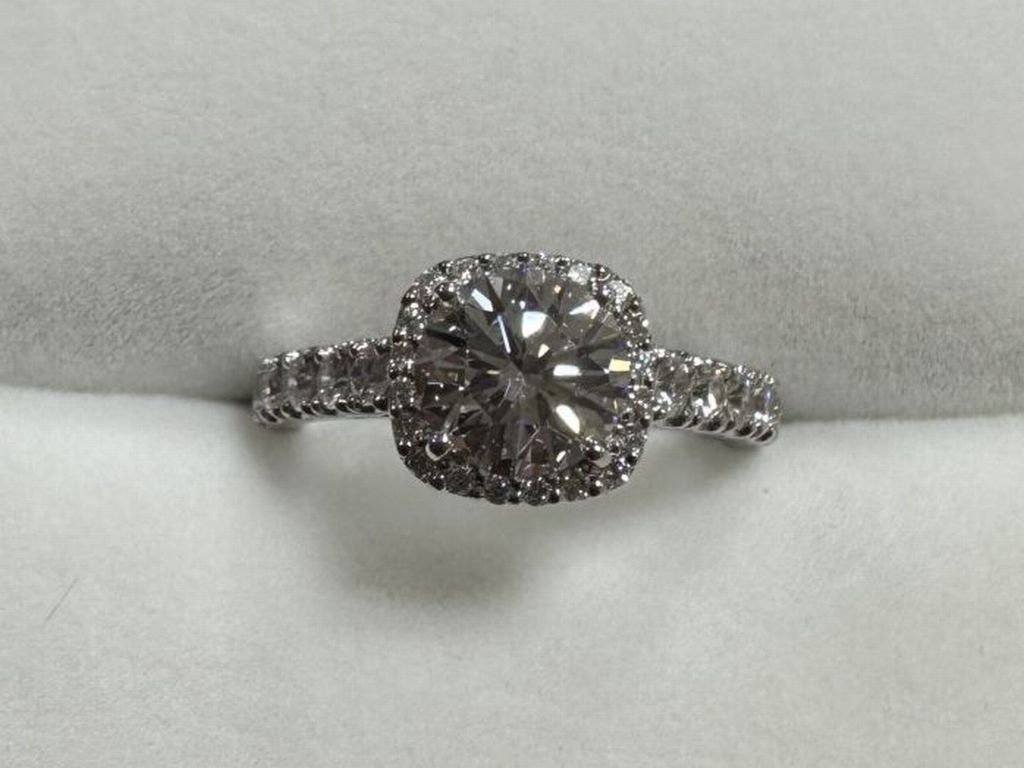 33年前の婚約指輪を新たな婚約指輪へリフォーム