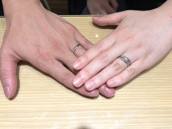 姫路市よりご来店「Mariage ent」の婚約ゆびわ「FISCHER」の結婚ゆびわをご成約いただきました。