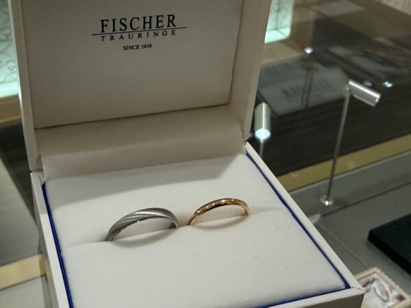加古川市からご来店「FISCHER/フィッシャー」のマリッジリングをご成約頂きました