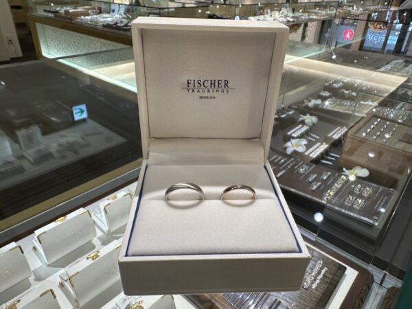 姫路市からご来店「FISCHER/フィッシャー」のマリッジリングをご成約いただきました